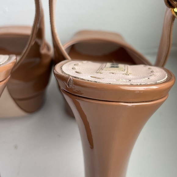 Miu Miu Pantent Leather Pumps - Picture 8 of 16